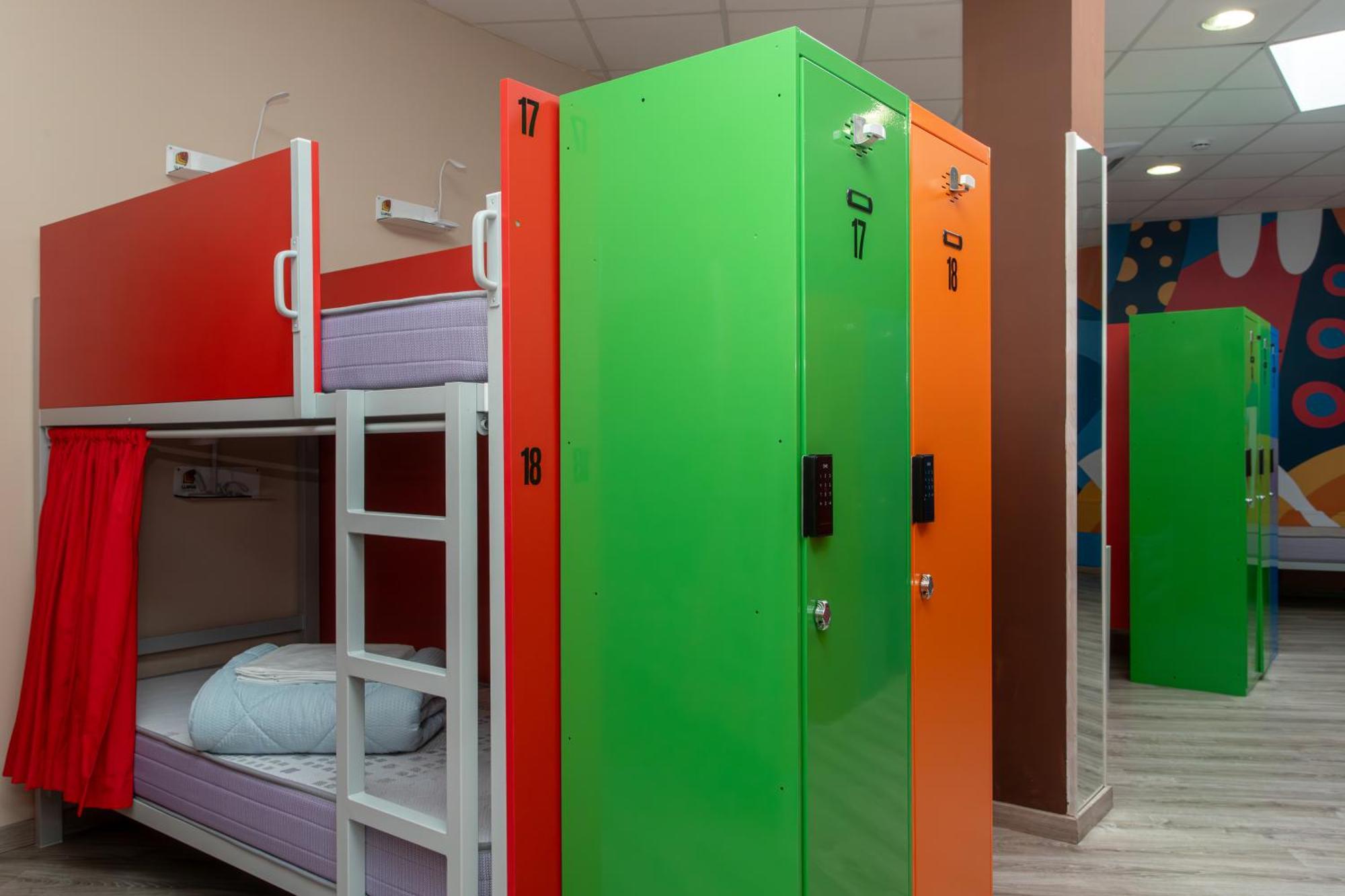Albergue Hostel 라네스 외부 사진